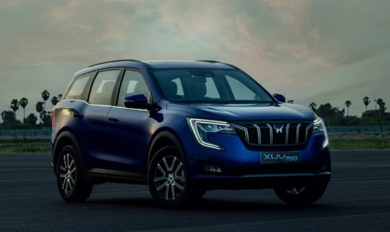 Mahindra XUV700 Delivery Details Announced: ₹ 10,000 Crores Worth of Cars Booked So Far!